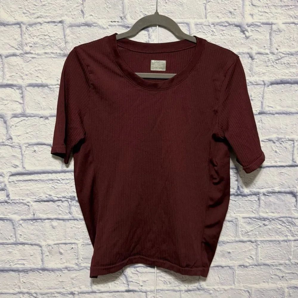 Athleta Womens L Ribbed Short Sleeve Shirt Maroon Red Top Athletic Wear